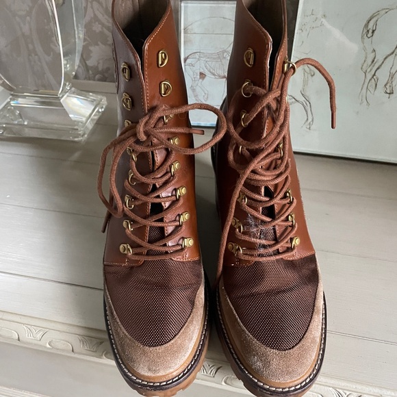 Tory Burch Brown Lace Up Boots  Miller Lug - Picture 5 of 12